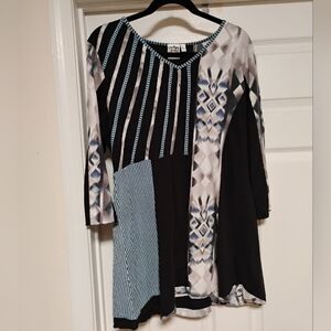 Parsley & Sage boho blue/black tunic. Size large. 100% cotton. Great condition!